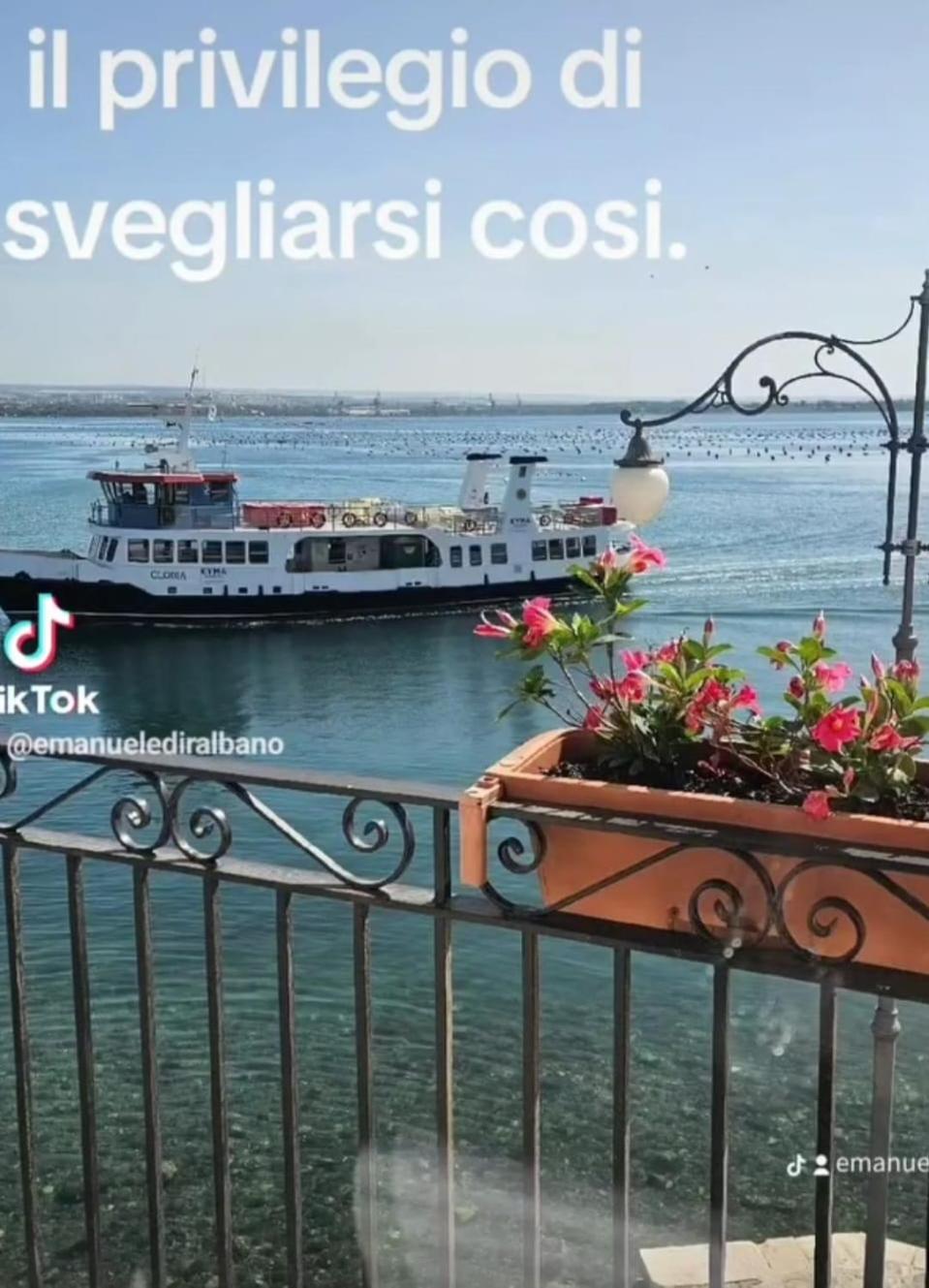 Albergo Del Sole Таранто Екстериор снимка